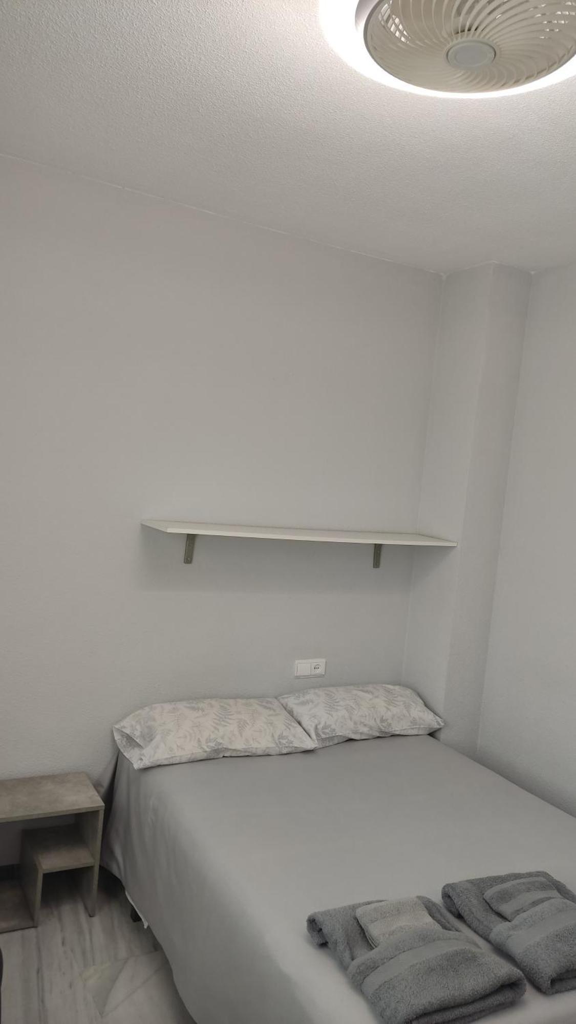 Habitacion Doble Con Bano Privado En Casa Clara Cordoba Exterior photo